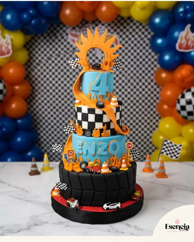 Torta de autos de carrera